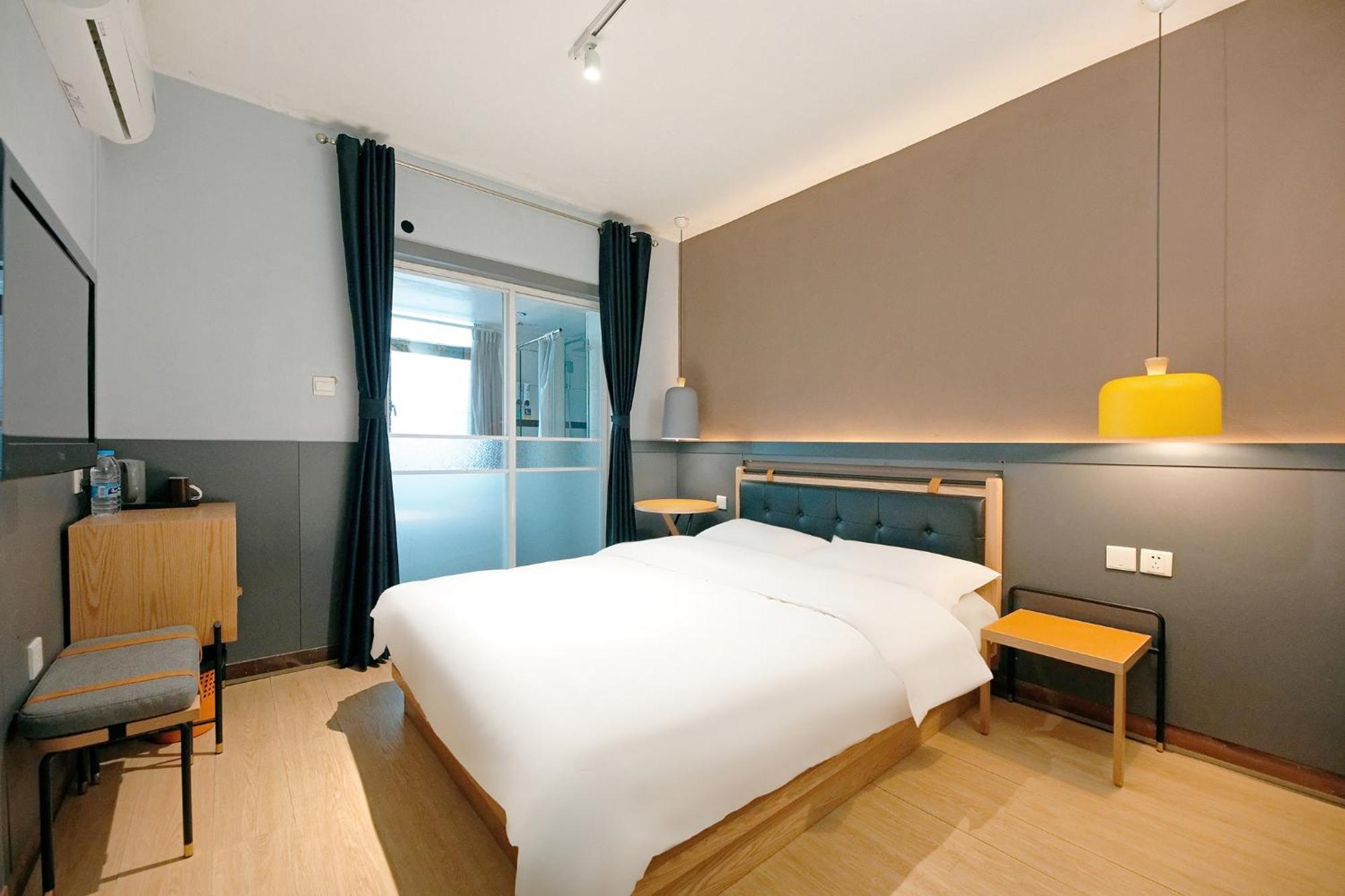 Kunming Upland International Youth Hostel Near The City Center ,2 Mins Walk To The Subway, 2 Mins Walk To The Green Lake, Close To Yuan Tong Temple, Old Street, Yunnan University, Convenient Payment And Visa Cards Are Accepted Exterior foto