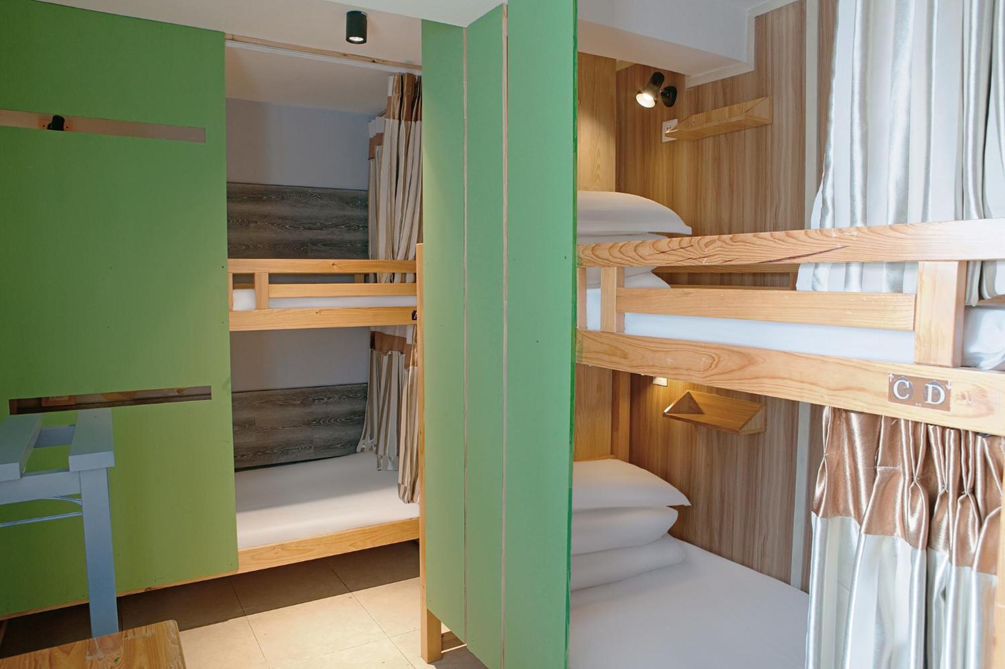 Kunming Upland International Youth Hostel Near The City Center ,2 Mins Walk To The Subway, 2 Mins Walk To The Green Lake, Close To Yuan Tong Temple, Old Street, Yunnan University, Convenient Payment And Visa Cards Are Accepted Exterior foto