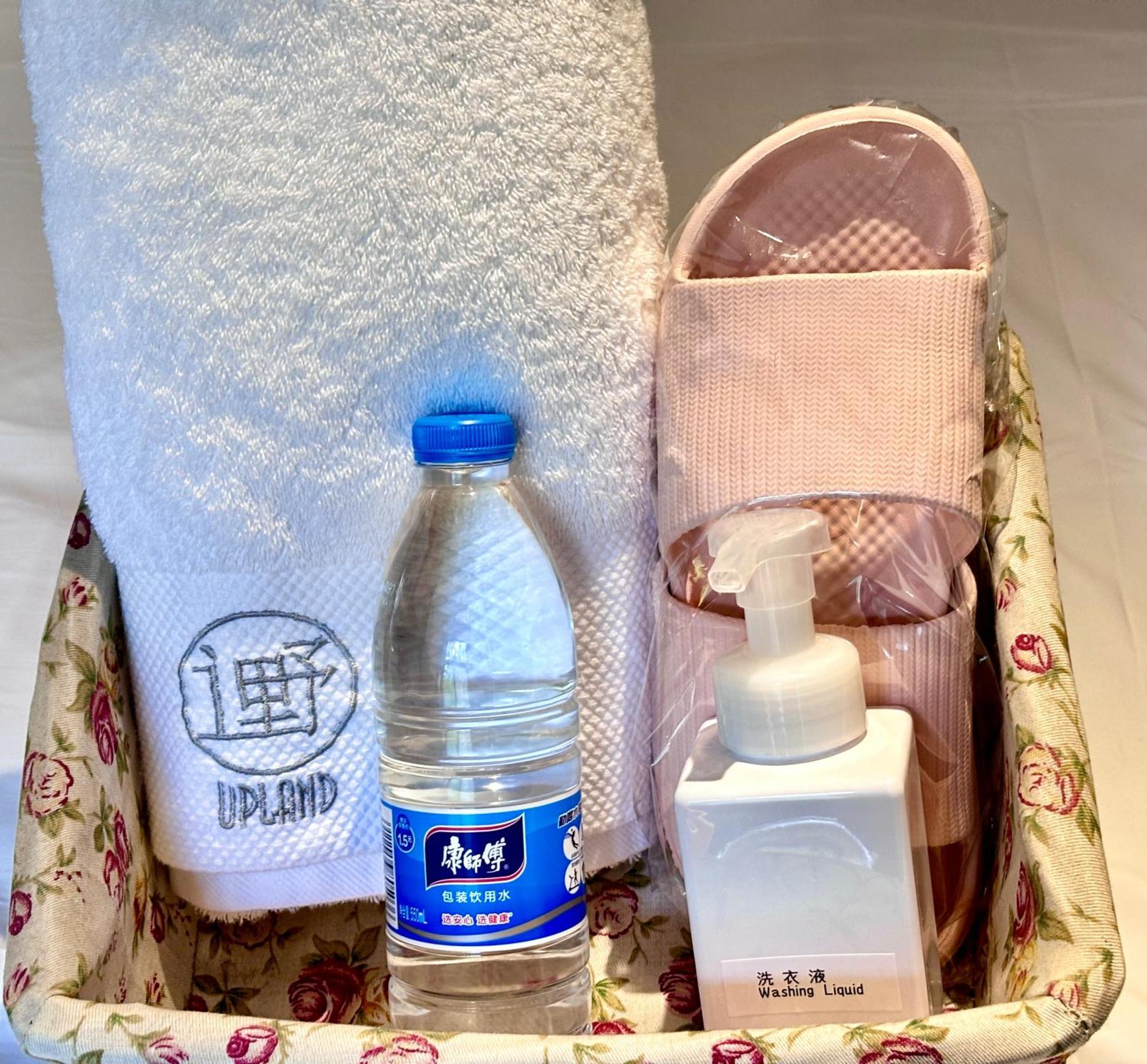 Kunming Upland International Youth Hostel Near The City Center ,2 Mins Walk To The Subway, 2 Mins Walk To The Green Lake, Close To Yuan Tong Temple, Old Street, Yunnan University, Convenient Payment And Visa Cards Are Accepted Exterior foto